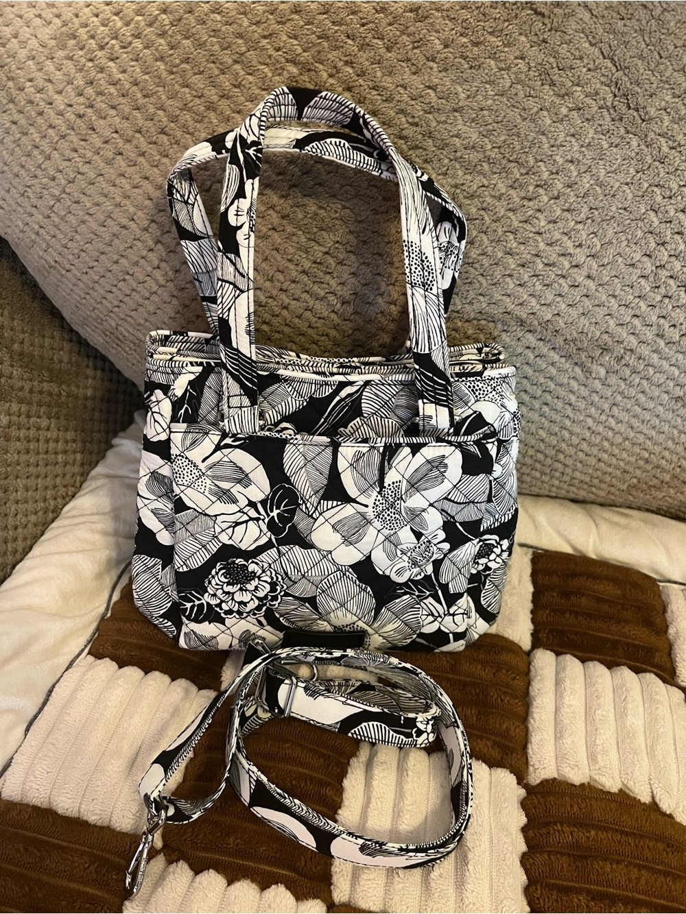 Vera Bradley Mini Multi-compartment Crossbody in Bedford Blooms NWTS!